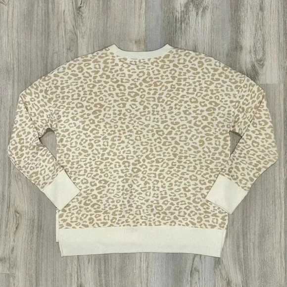 NWT Time & Tru Faded Animal Leopard Print Sweatshirt Crew Neck Pullover Size M - Picture 8 of 8